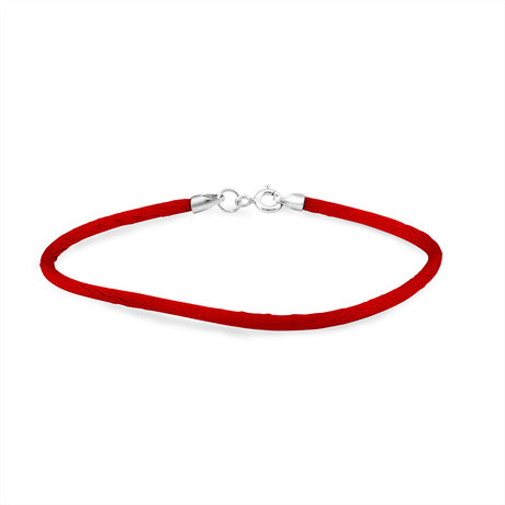 Браслет из шелковой красной нити